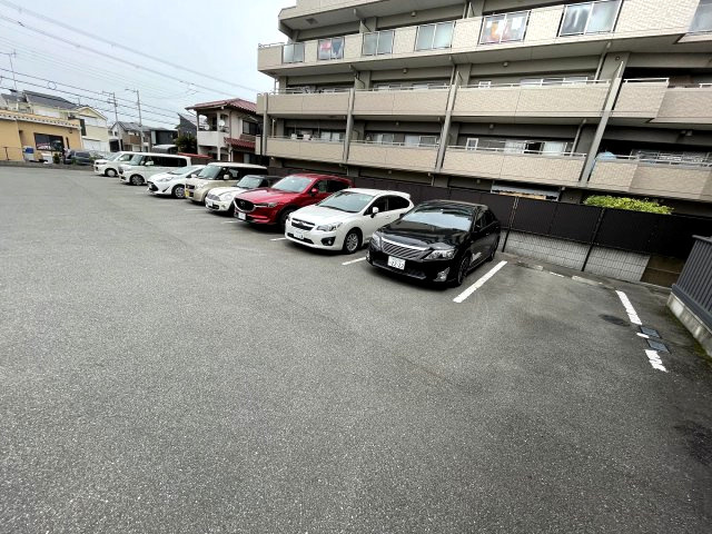 バーディーコート　A棟の駐車場