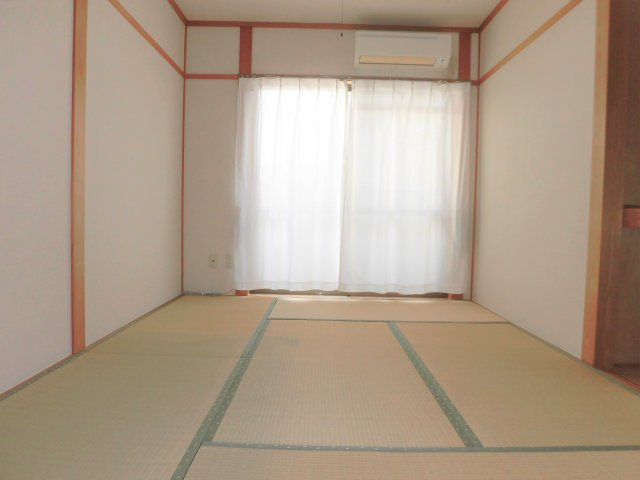 緑園第二サンコーポの内装
