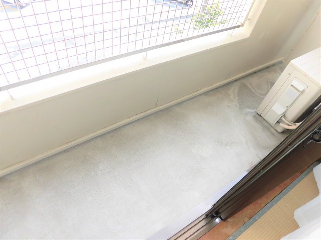 緑園第二サンコーポのバルコニー