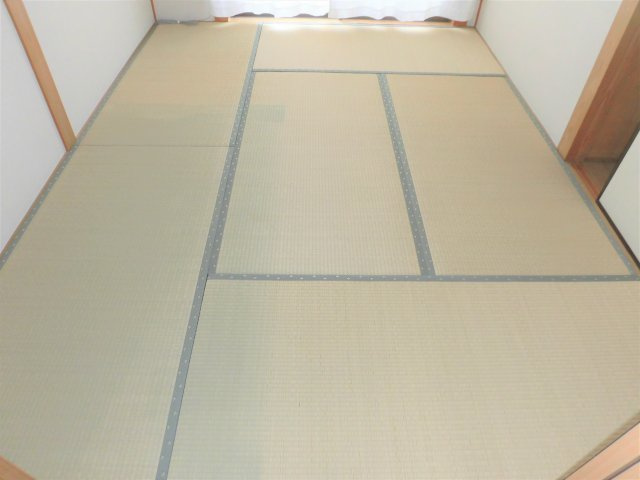 緑園第二サンコーポの和室