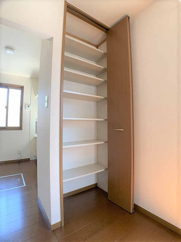 ソリアートレジデンスEの収納