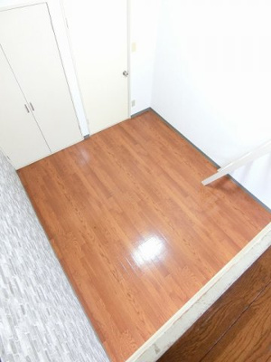 【展望】 | ジャルダンB | ロフトからの景観です！天井が高く開放感のある洋室7帖のお部屋です☆