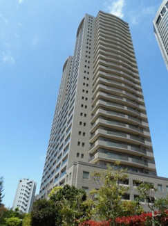 【外観】 | 31階建てタワーマンション。帝国ホテルのある複合商業施設、大阪アメニティパーク内に立地しています。