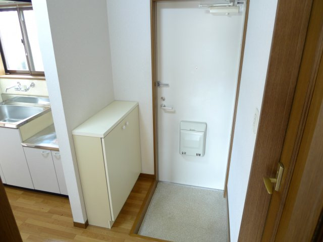 カーサフローラ津田沼の玄関