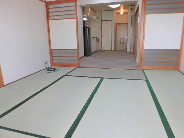 緑園第三サンコーポの和室