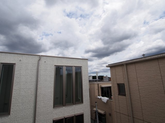 【展望】 | 3階からの展望、周辺は駅近ながら落ち着いた住環境です