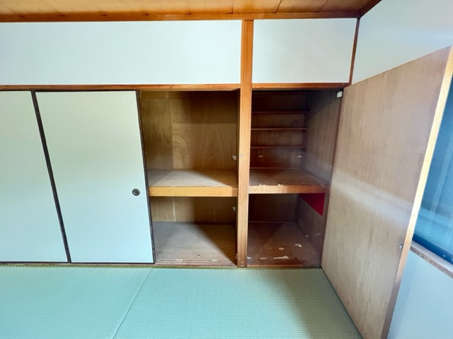 南青葉台貸家の収納