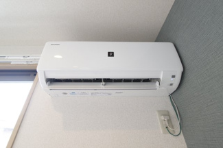 【設備】 | ルミエール旭ヶ丘Ｂ | エアコンが付いています