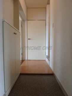 【玄関】 | 駒沢ビル | 玄関