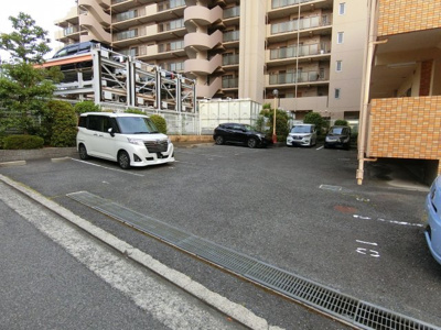 【駐車場】 | ラ・ルミエール