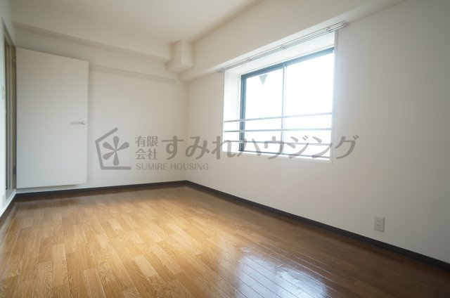 クレセントハイツ今里の寝室
