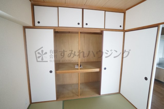 クレセントハイツ今里の収納