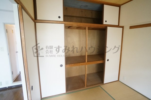 クレセントハイツ今里の収納