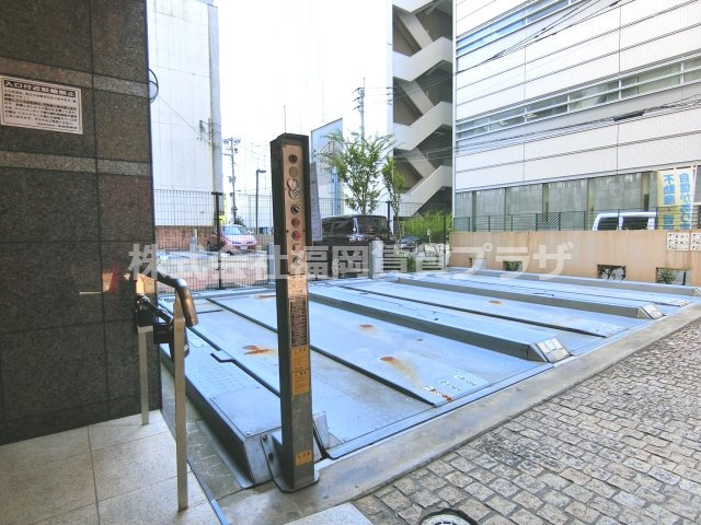 グランドサヴォイ　14階の駐車場