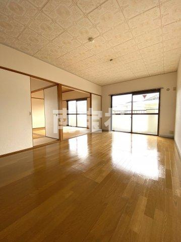 【居間・リビング】