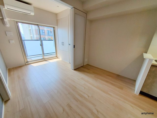 アーバネックス大阪城北 仲介手数料無料の居間・リビング