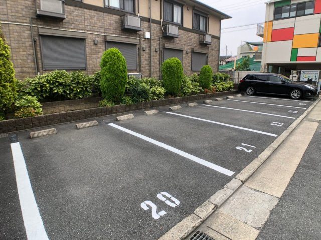 ヴィラージュ　A棟の駐車場