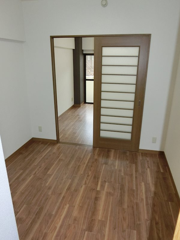 ヴァリーゴールド足立の居間・リビング