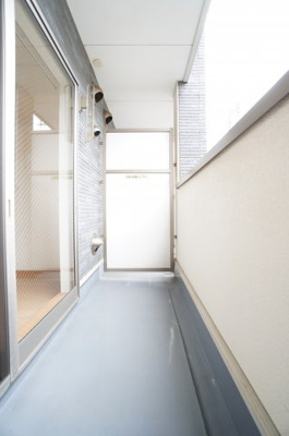 【バルコニー】 | クレメント椿 | ※同物件・反転タイプの写真です。