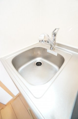 【キッチン】 | クレメント椿 | ※同物件・反転タイプの写真です。