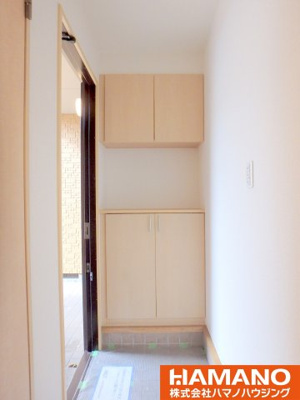 【玄関】 | ウェリナパレス | 落ち着いた玄関です