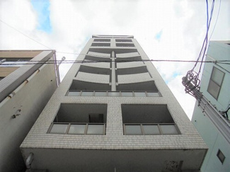 【外観】 | 建物外観：マンション外観     （2020年11月撮影）