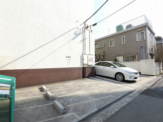 【駐車場】 | 平置き駐車場です。