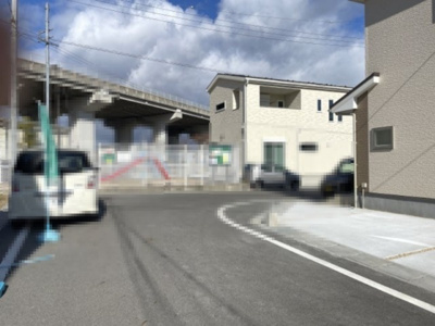 【前面道路含む現地写真】 | 大津市唐崎4丁目9　新築分譲 | 前面道路含む現地写真です