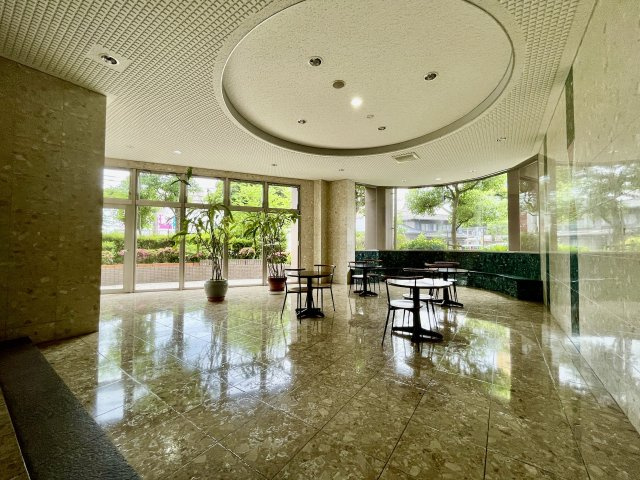 アーバンパレス天神南ハートランドタワー A棟のエントランス