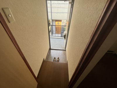 【玄関】 | ロイヤル庄内