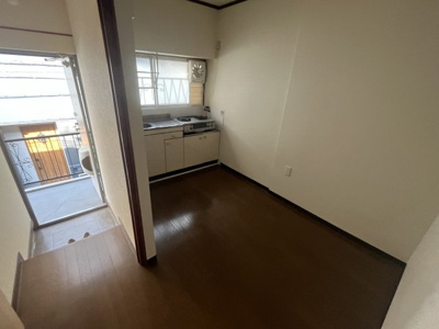 【洋室】 | ロイヤル庄内