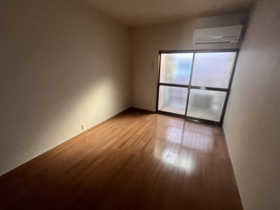 【居間・リビング】 | ロイヤル庄内