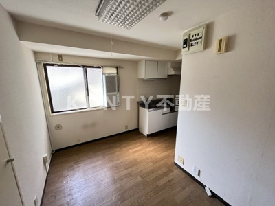 【居間・リビング】 | スカイハイツ | ゆったり過ごせる居間です