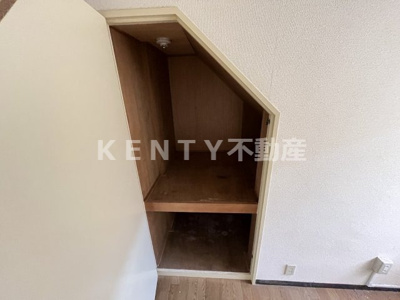 【居間・リビング】 | スカイハイツ | こちらのリビングで趣味の時間をお楽しみください