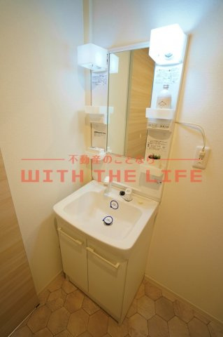 マルセイユ西町の独立洗面台