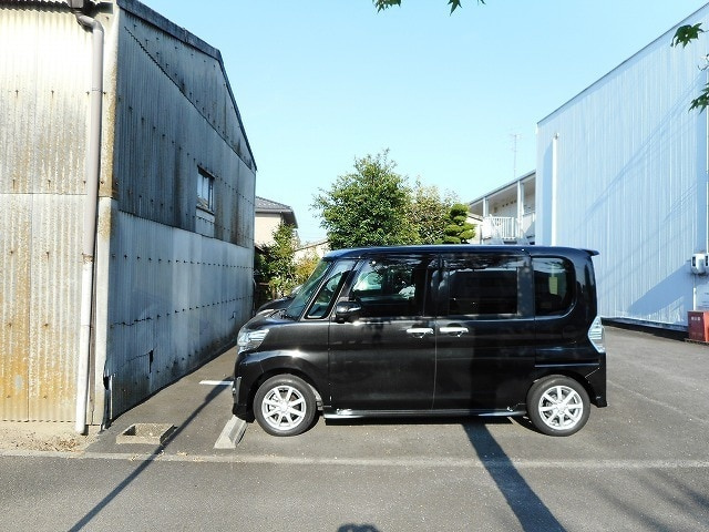 サンリバーハイツの駐車場|駐車場