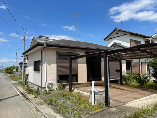 児玉郡神川町新里　中古一戸建ての外観|外観は落ち着いています