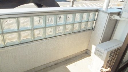 ジュネス市川のバルコニー|日当たり良好バルコニー