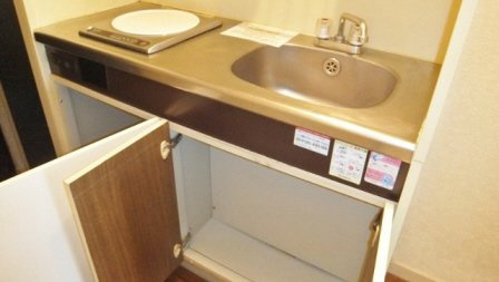 ジュネス市川の設備|キッチン下収納スペース