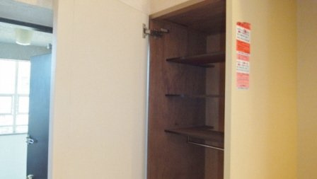 ジュネス市川の玄関|下駄箱