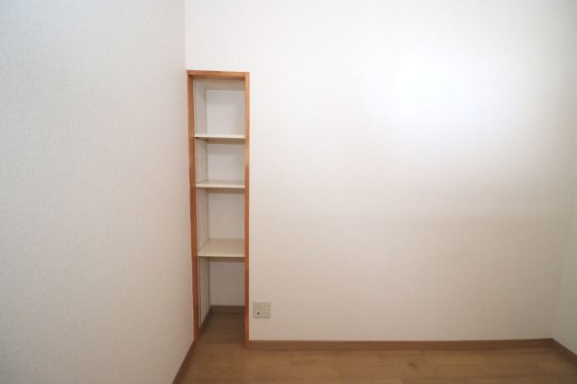 シーズの内装|きれいな内装です
※間取り反転の場合あり、内装が若干異なる場合がございます