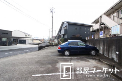 【駐車場】 | フォーブル森　Ｃ