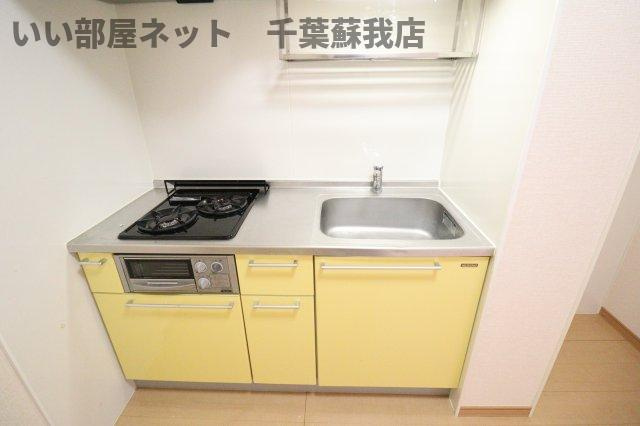 コモド　B棟のキッチン|キッチンでお料理をお楽しみください