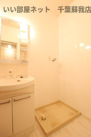 コモド　B棟の洗面所|洗濯機置場