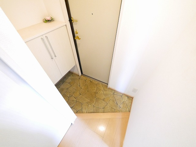 リビングタウン新大宮　Ａ棟の玄関|シンプルで使いやすい玄関です