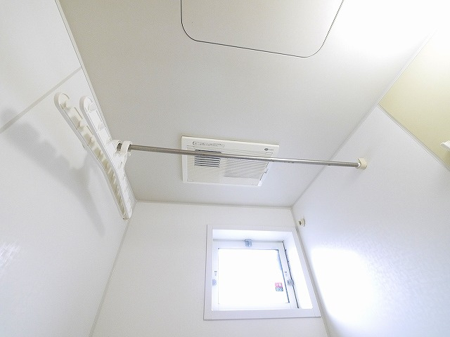 リビングタウン新大宮　Ａ棟の設備|浴室乾燥です