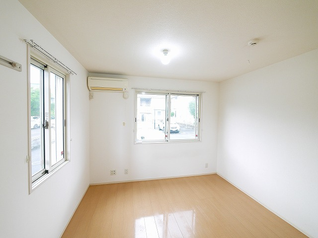 リビングタウン新大宮　Ａ棟の洋室|スタンダードな洋室です