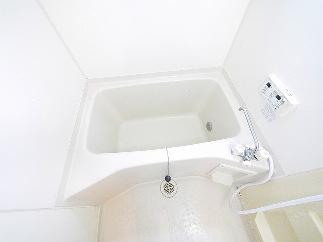 リビングタウン新大宮　Ａ棟の浴室|お風呂で日々の疲れを落としましょう