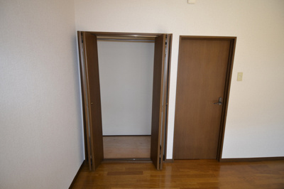 【収納】 | サニーハイツＡ | 洋室クローゼット