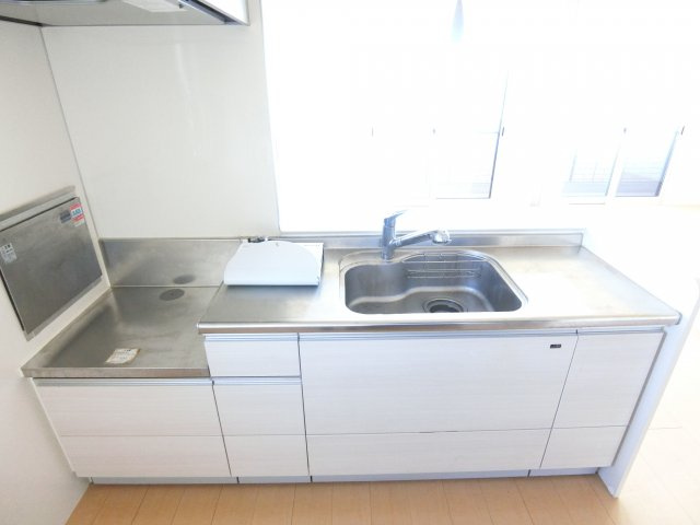 ファミーユ・Mのキッチン|同物件別部屋イメージ写真